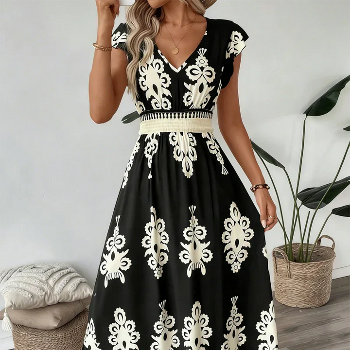 Canda | Flattering Elegant Maxi Dress